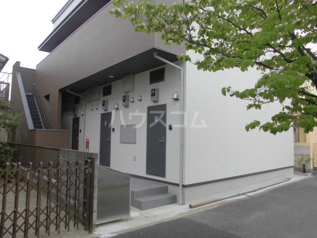 22/30 エントランス