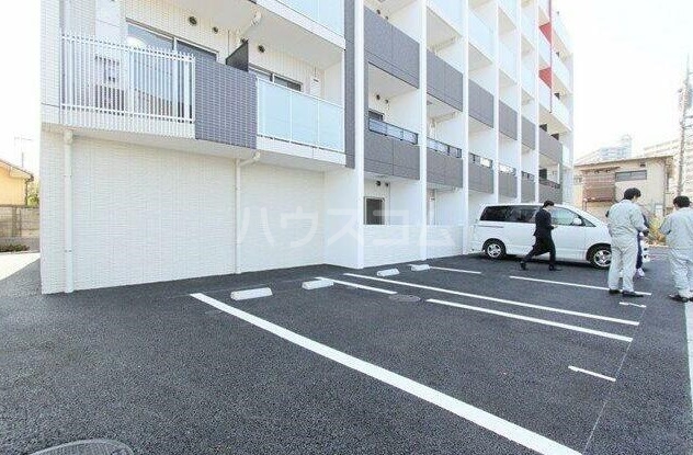 16/25 駐車場