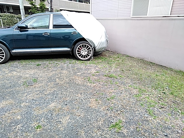 20/29 駐車場
