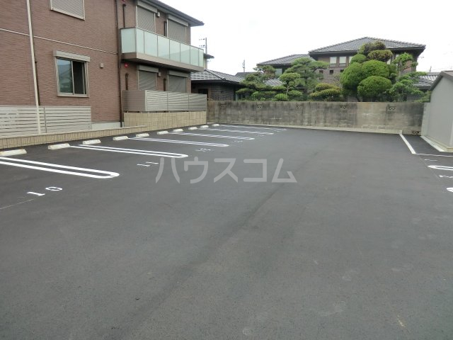 14/21 駐車場