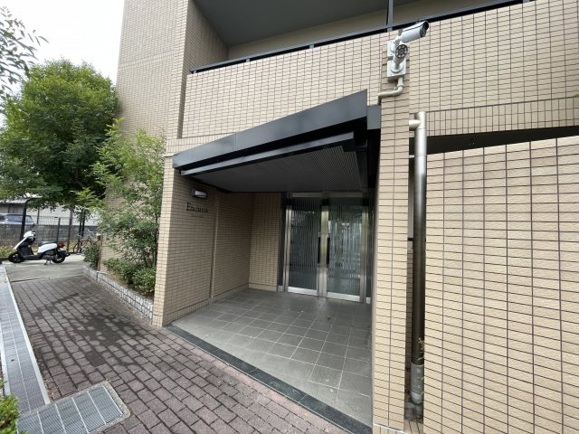 15/21 エントランス