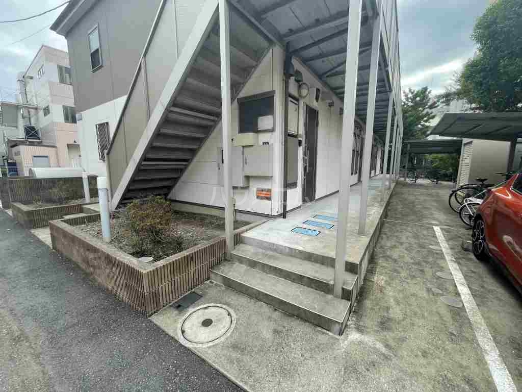 21/24 エントランス