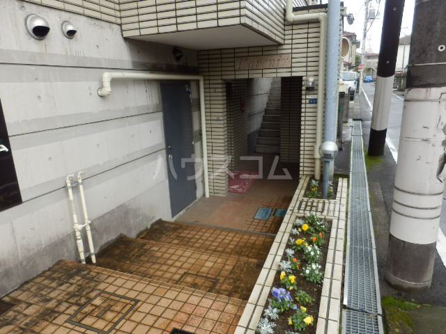 17/28 エントランス