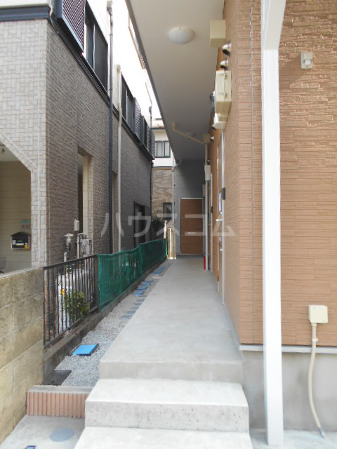 22/30 エントランス