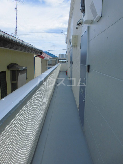 25/30 エントランス