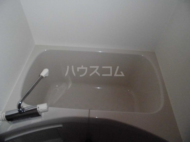 13/30 浴室