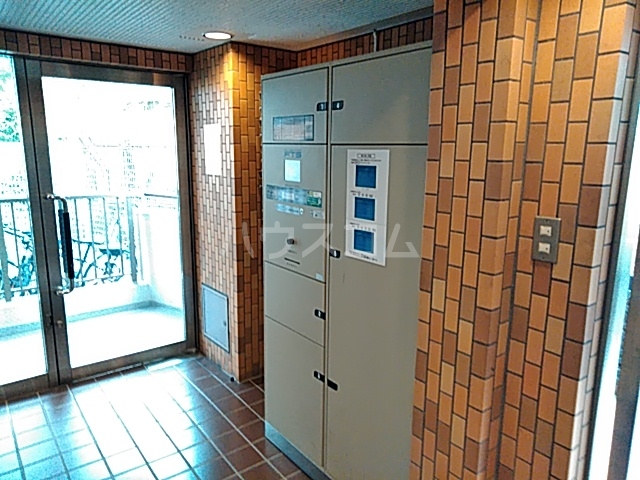 16/24 エントランス