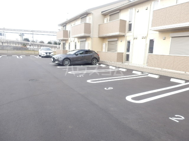 25/29 駐車場