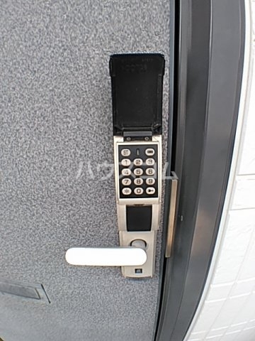 18/28 エントランス