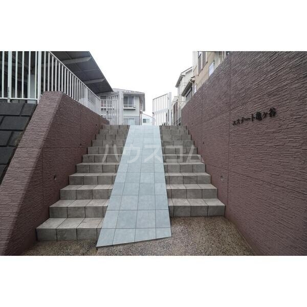 14/23 エントランス