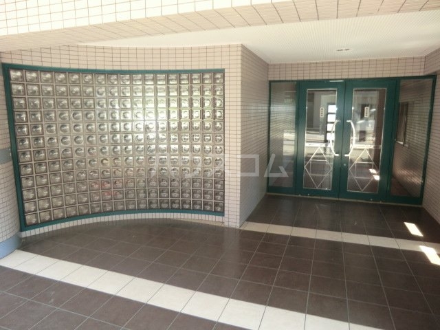 19/21 エントランス