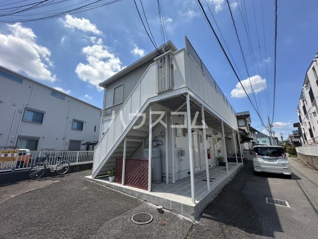 27/30 エントランス