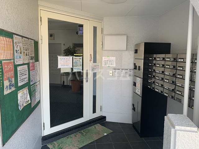 3/8 エントランス