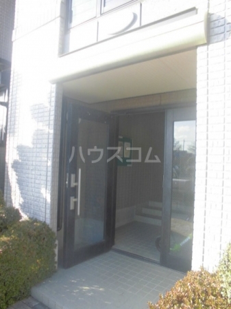 22/30 エントランス