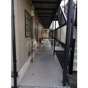 21/30 エントランス