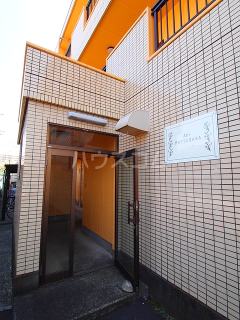 20/26 エントランス