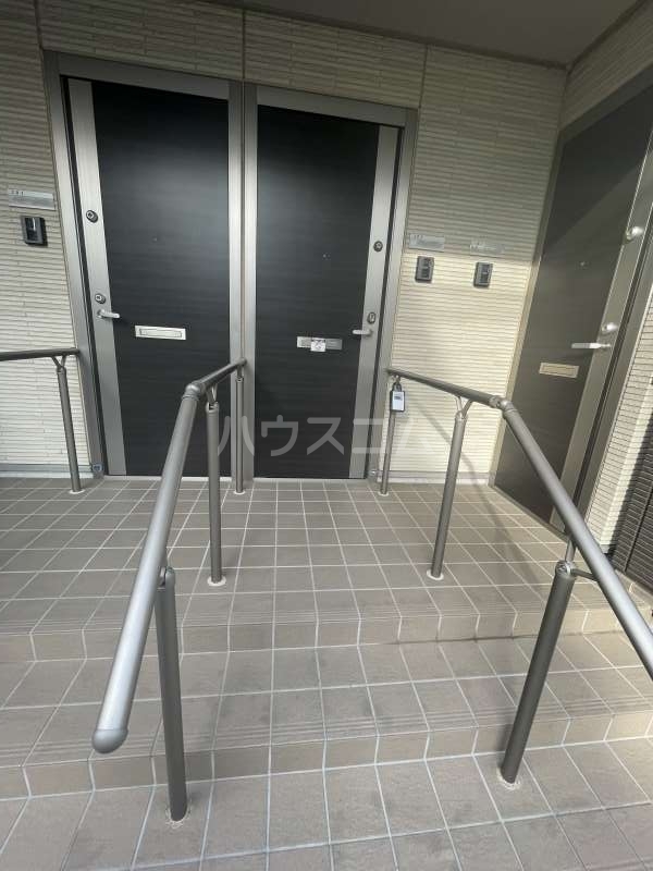 3/5 エントランス