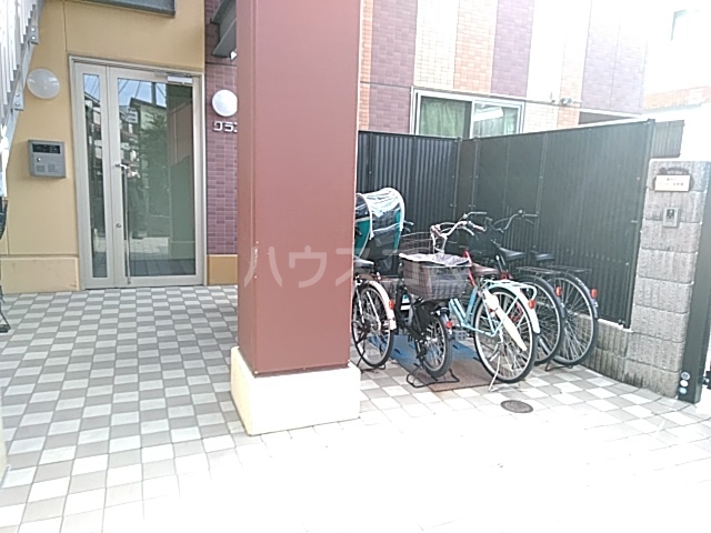 2/30 外観