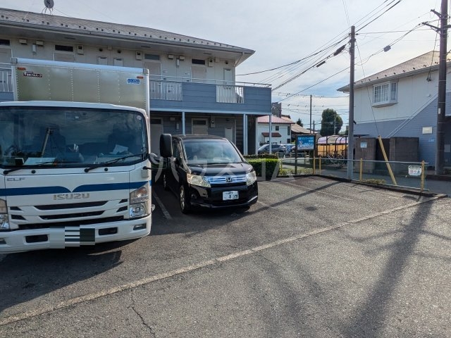 25/30 駐車場