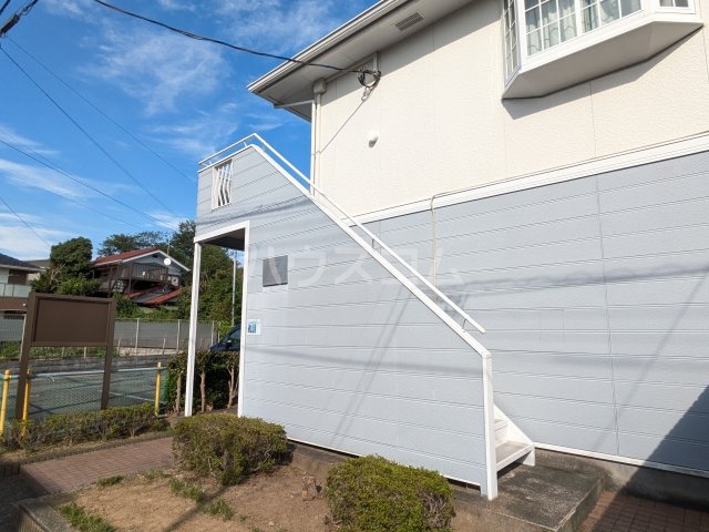 24/30 エントランス