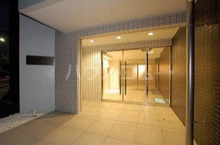 16/26 エントランス