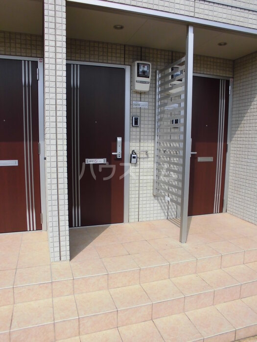 15/20 エントランス