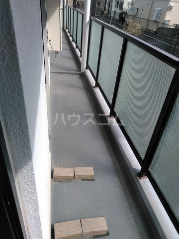 19/28 バルコニー