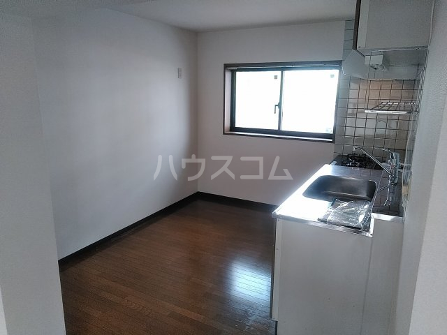 13/28 キッチン