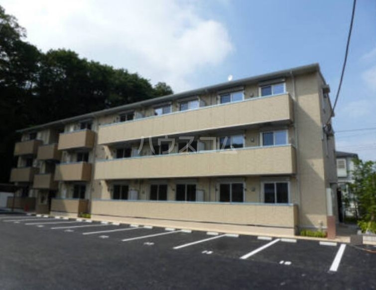 14/25 エントランス