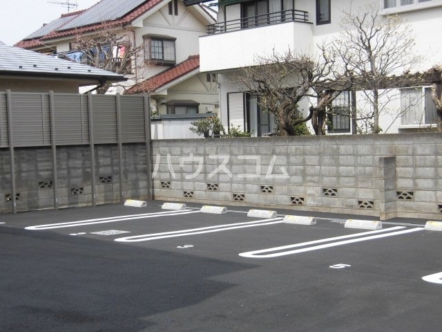 16/26 駐車場