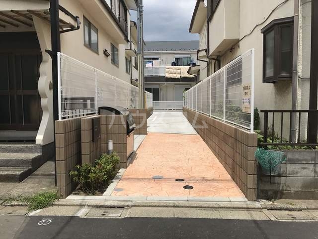 20/25 エントランス