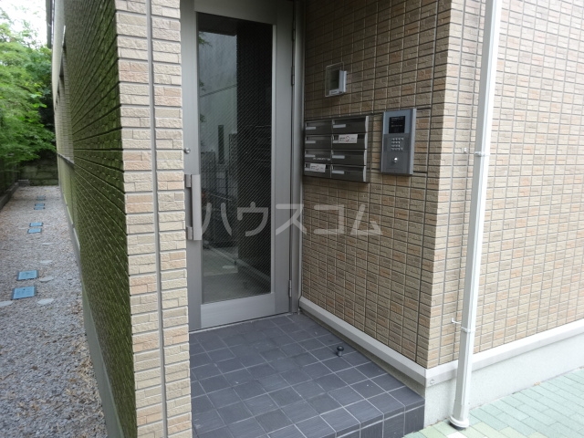 22/24 エントランス