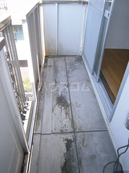 16/23 バルコニー