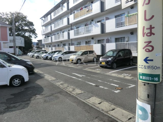 16/20 駐車場