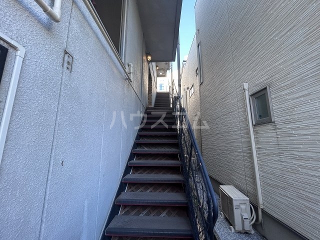 20/28 エントランス