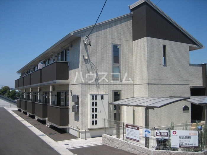 13/15 エントランス