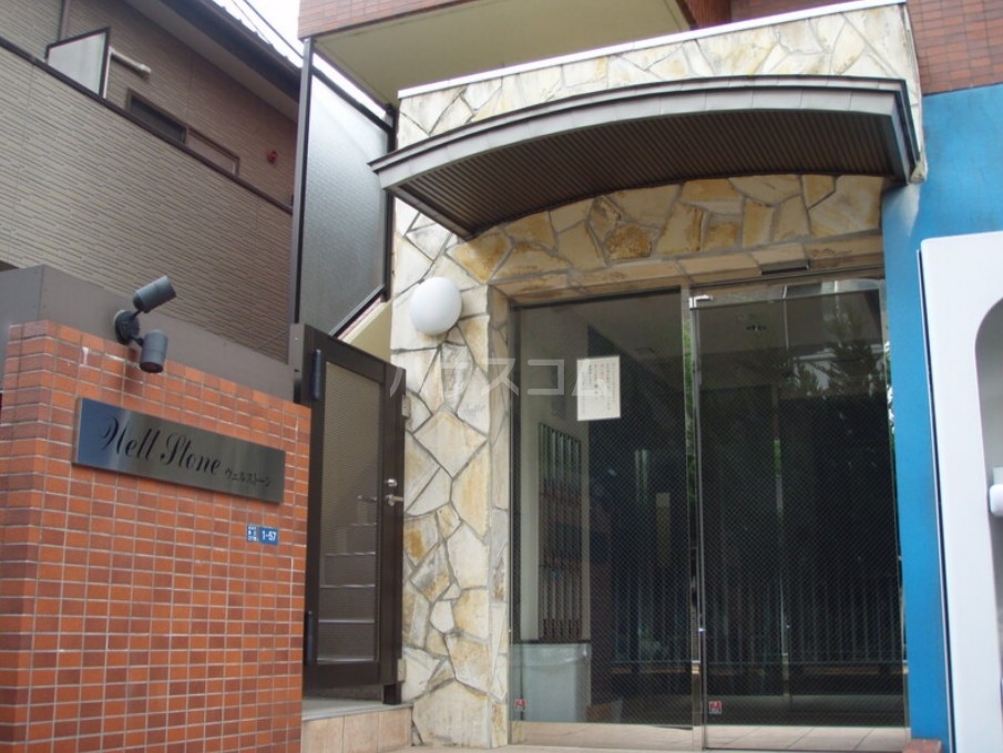 21/29 エントランス