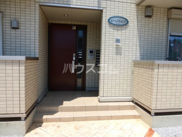 23/30 エントランス