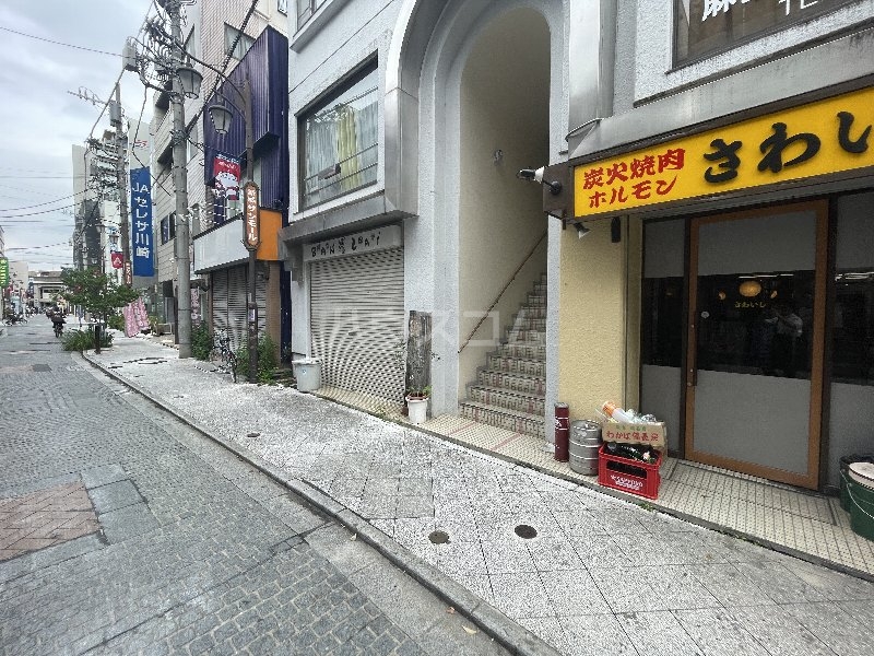 21/29 エントランス