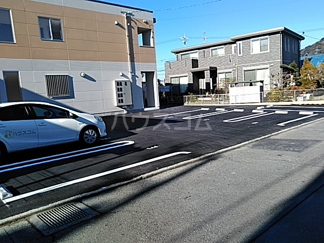 20/23 駐車場