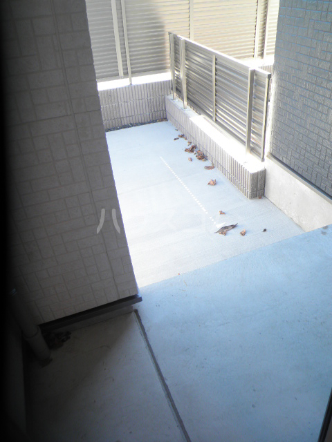 15/23 バルコニー