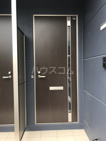 5/18 玄関