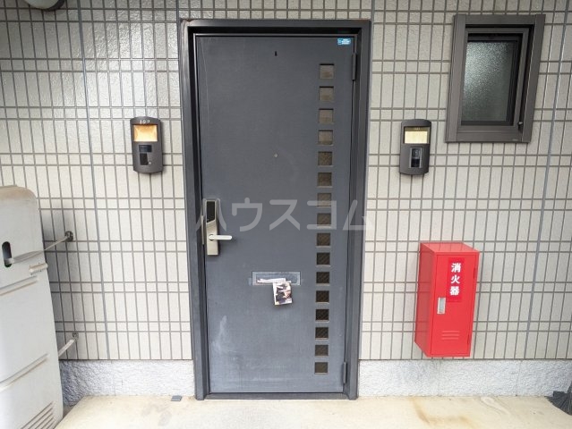 13/30 玄関