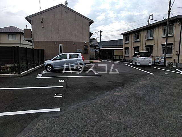 20/21 駐車場
