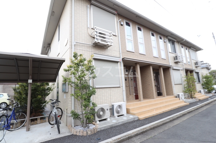 14/19 エントランス