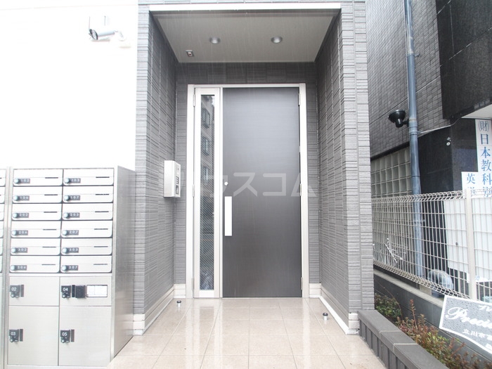 15/25 エントランス