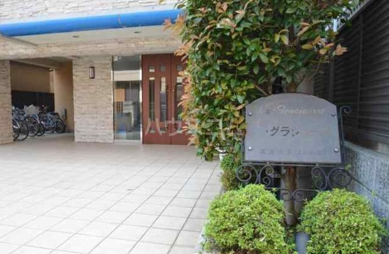 2/11 エントランス