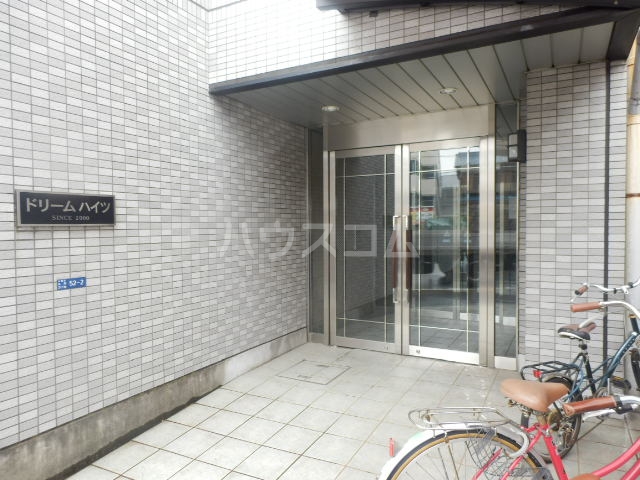 22/23 エントランス