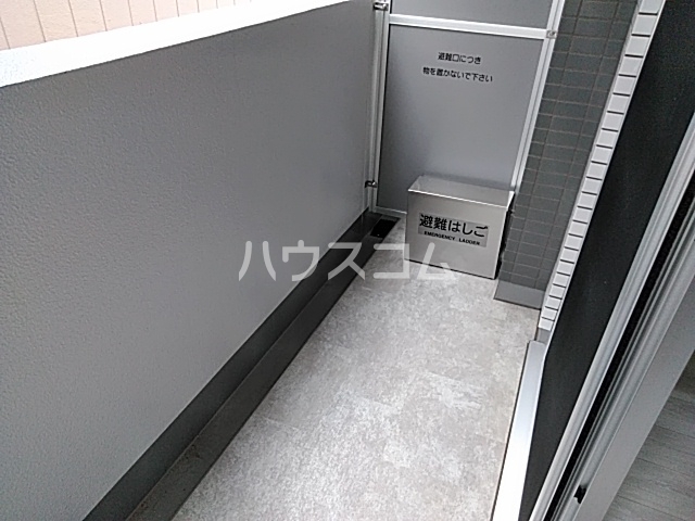 21/30 バルコニー