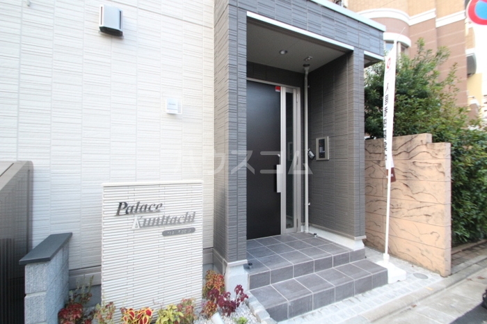 17/20 エントランス